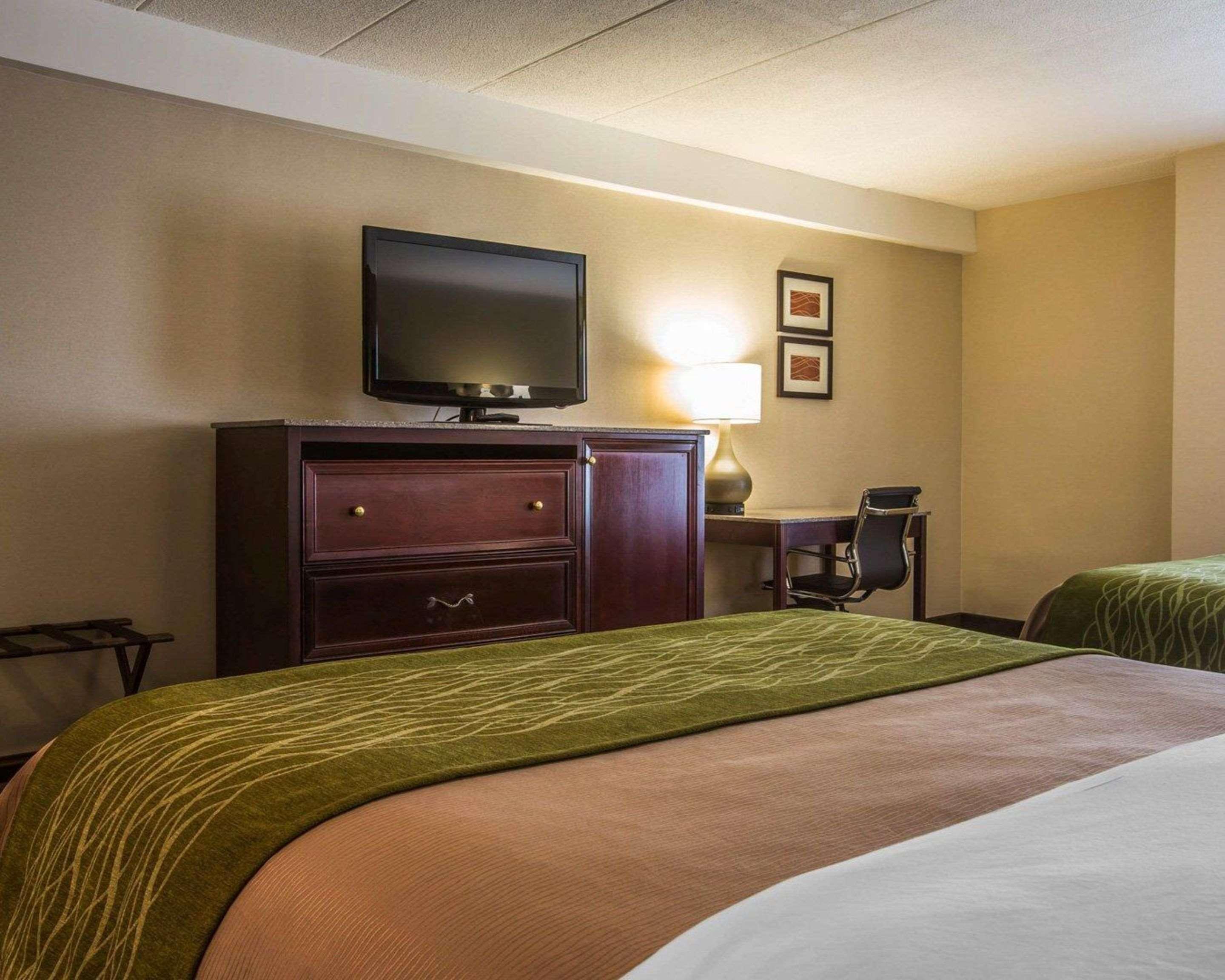 Comfort Inn Airport Manchester Eksteriør billede