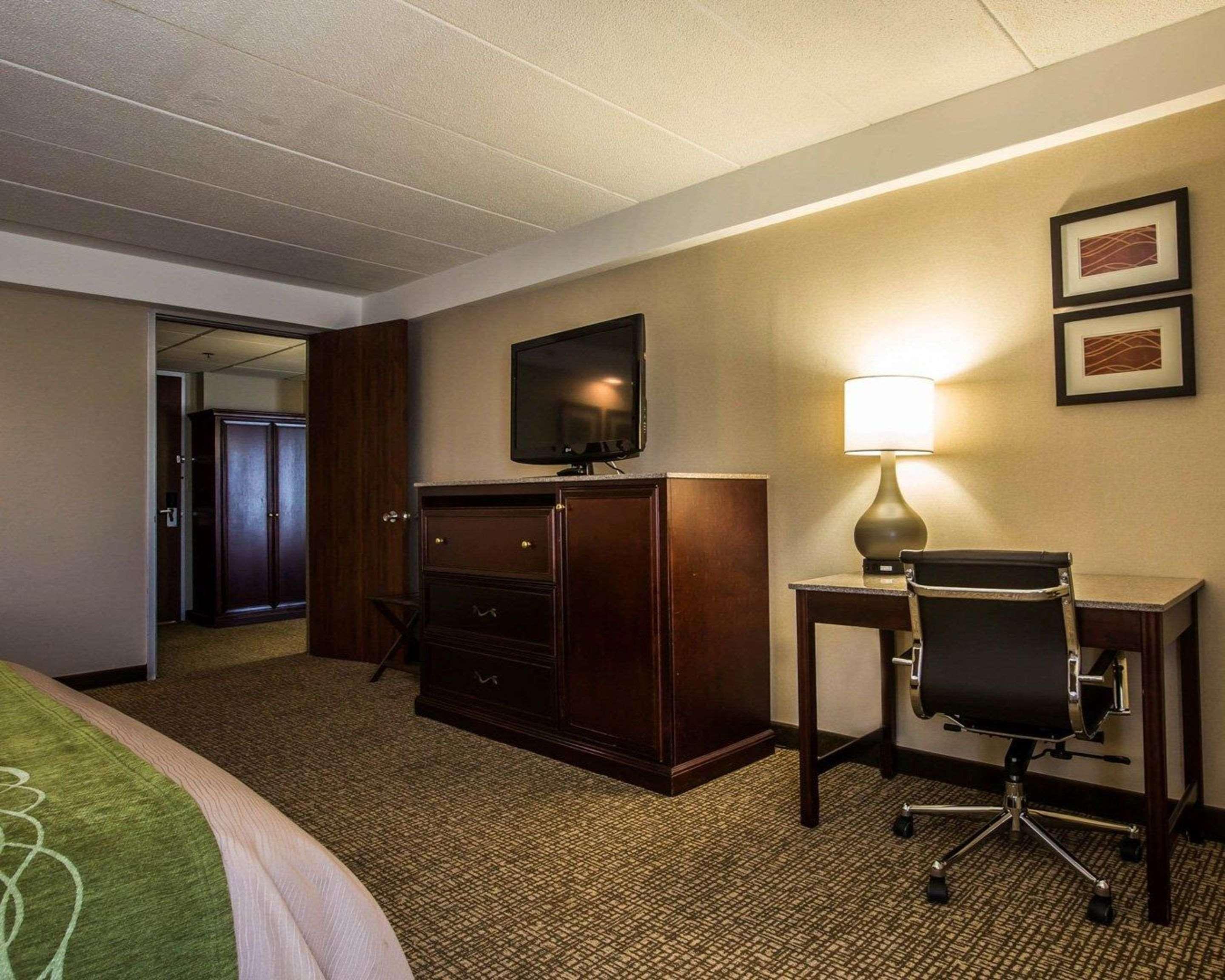 Comfort Inn Airport Manchester Eksteriør billede